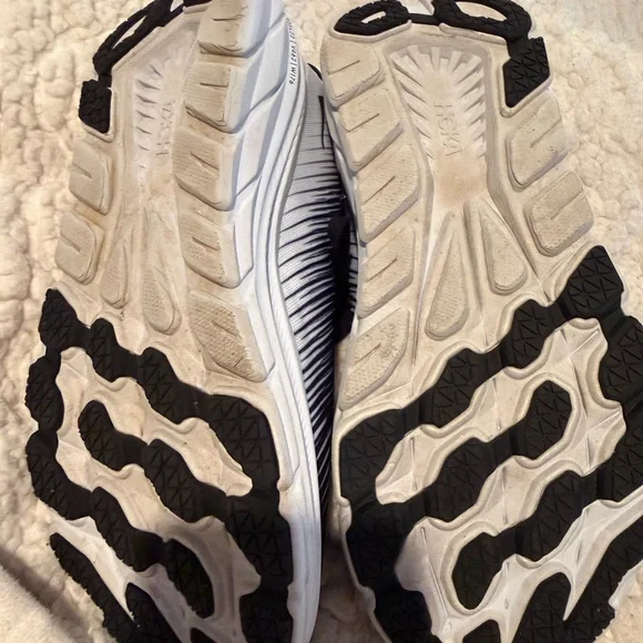 Women’s Hoka Rincon 3 Sneakers 8.5 - Picture 5 of 7